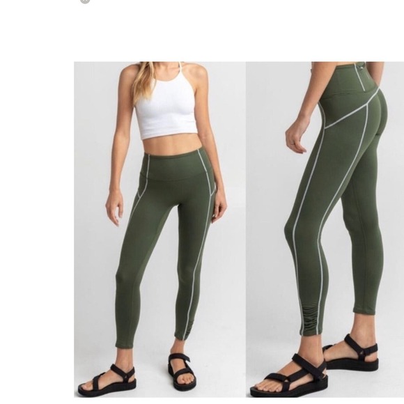 FP Movement Leggings Olive Green White You're a Peach - Picture 6 of 6